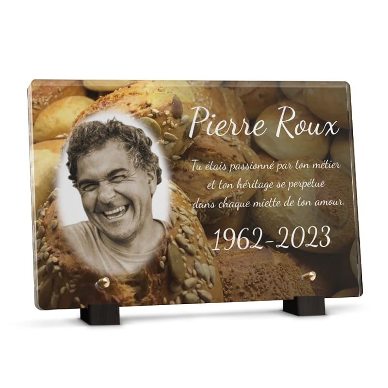 Plaque funéraire avec décor de pain pour boulanger avec photo