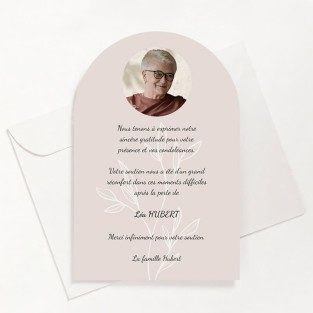 Carte de remerciements funéraire beige feuillage avec photo